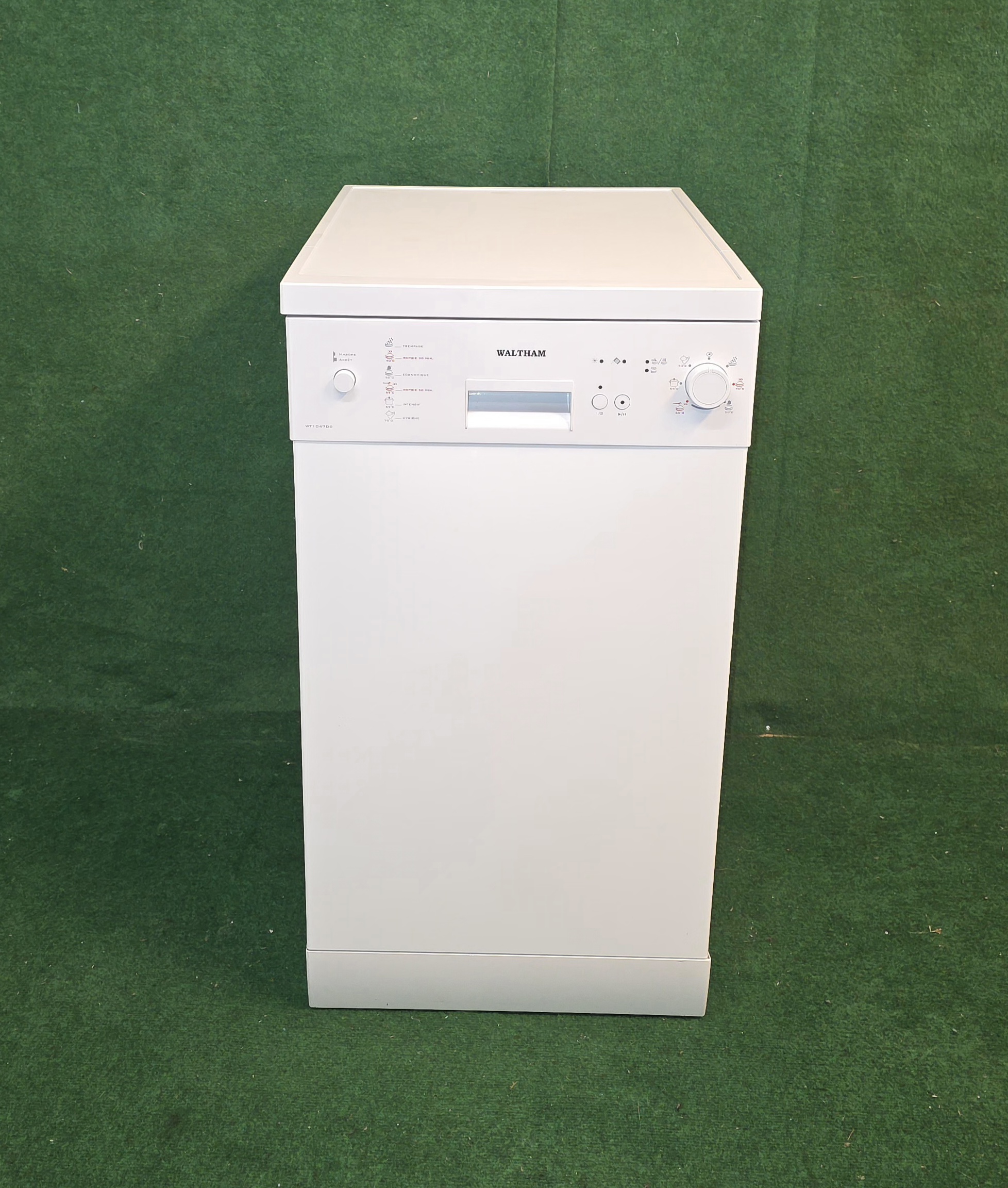 L ave vaisselle WALTHAM 10 Couverts