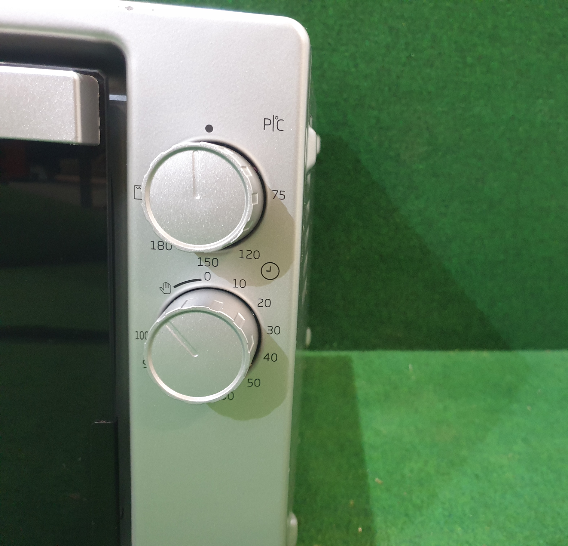Mini four posable Beko1300W image 4