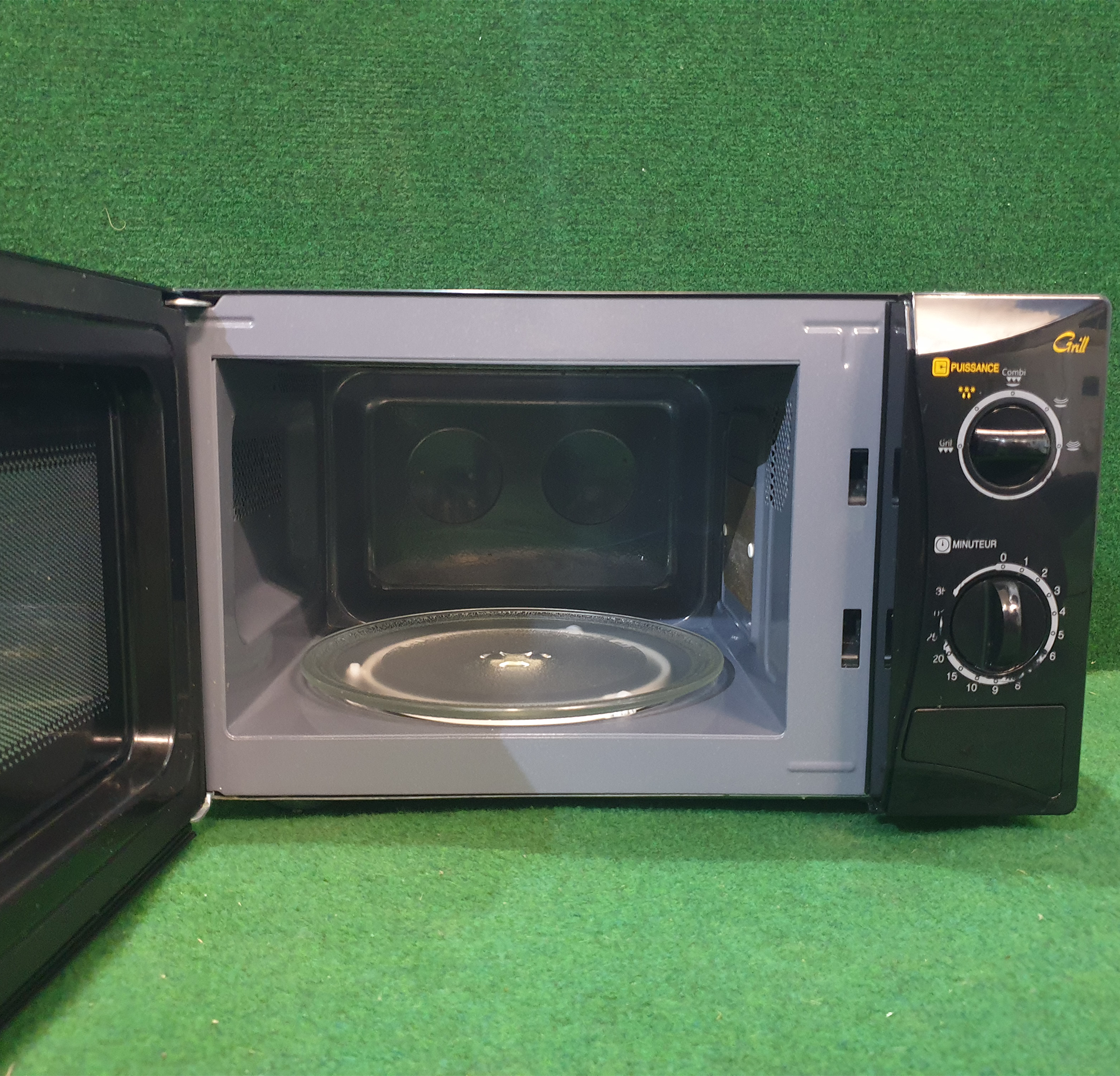 Micro-ondes/Gril DAEWOO 1100WAT image 3