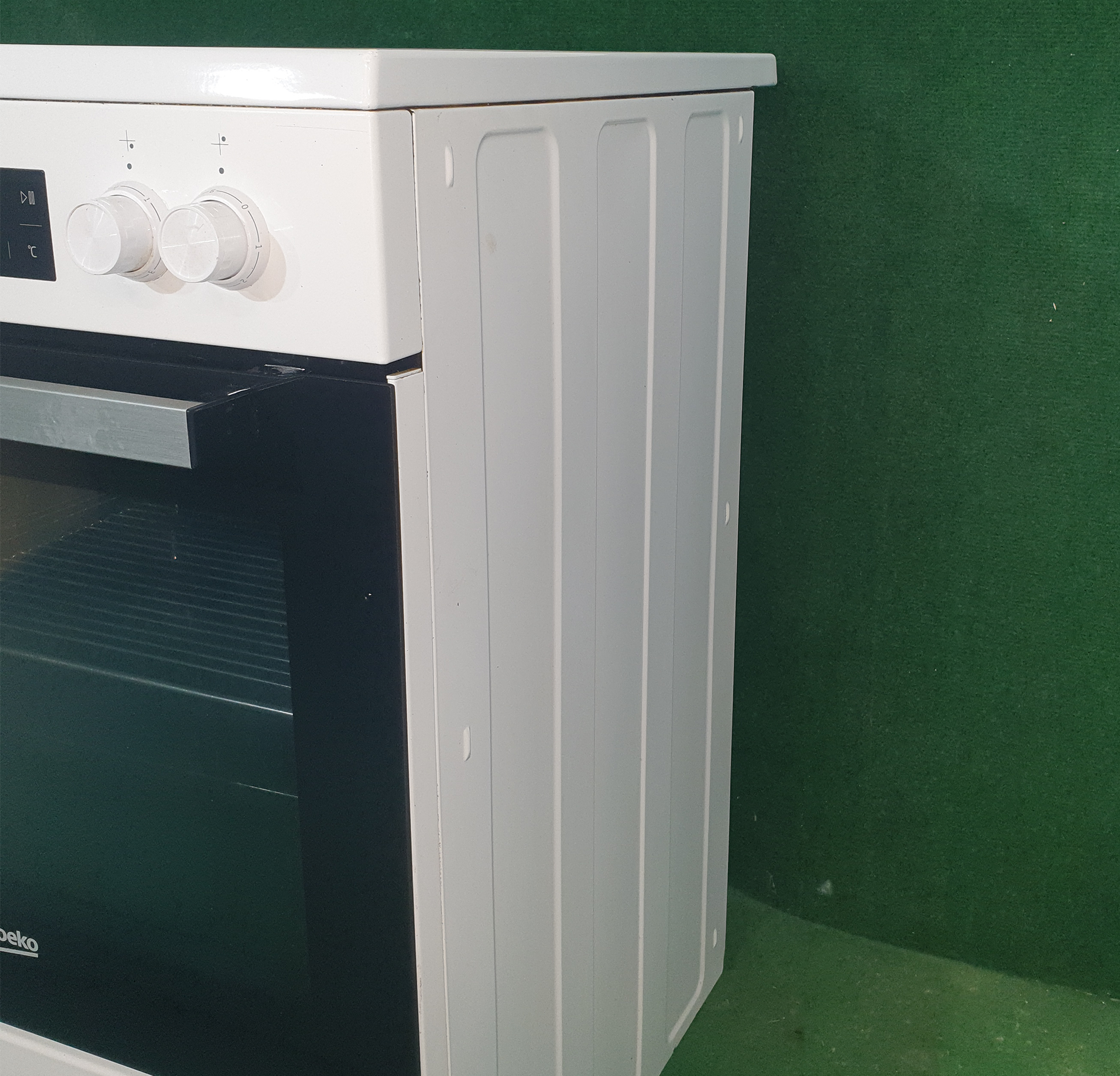 Cuisinière vitrocéramique BEKO ProChef Pyrolyse image 6